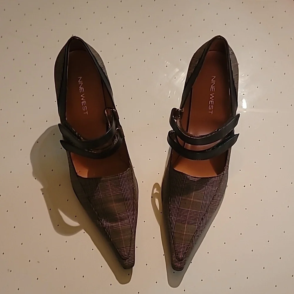 Heels 👠 👠 👠 - Picture 1 of 7